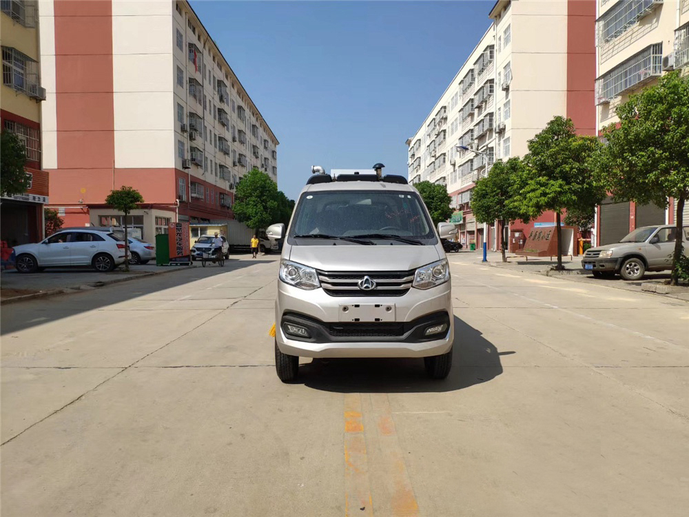 國六0.5方水 1.5方塵長(zhǎng)安 掃路車