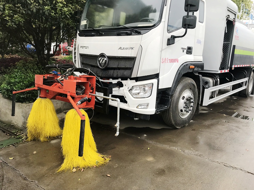 國(guó)六福田歐馬可10方霧炮車(chē)/50-100米霧炮