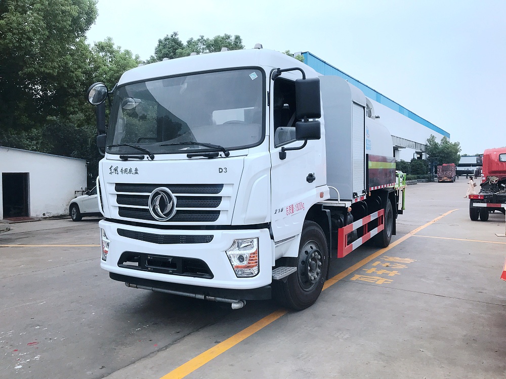 國六東風(fēng)專底10立方抑塵噴霧車