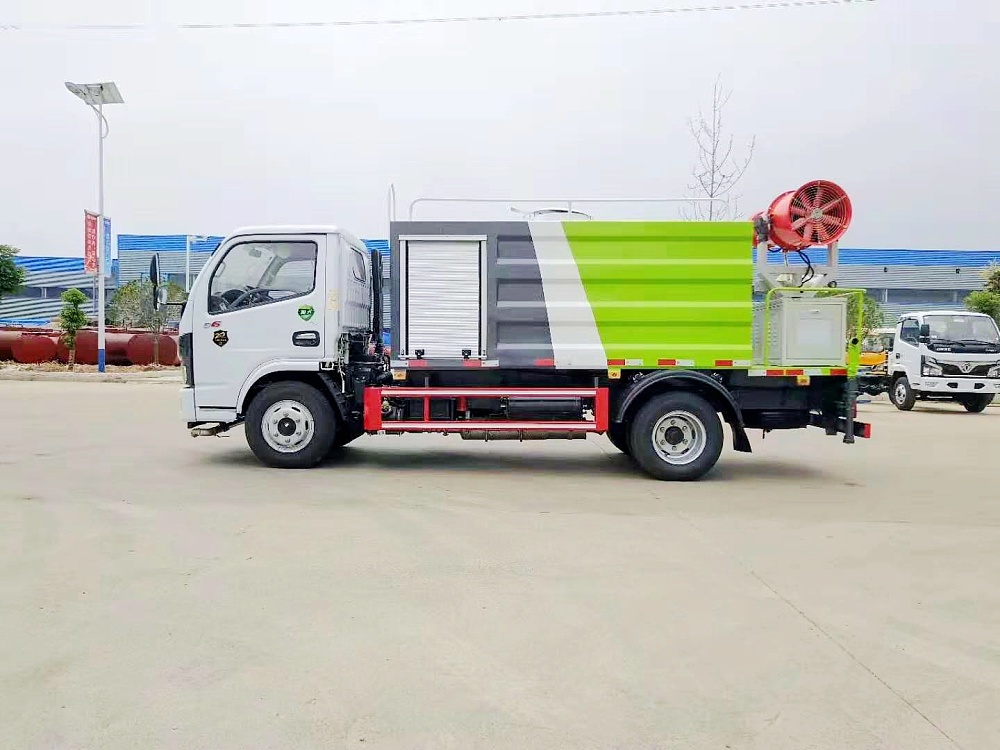 國六東風(fēng)小多利卡藍(lán)牌霧炮車