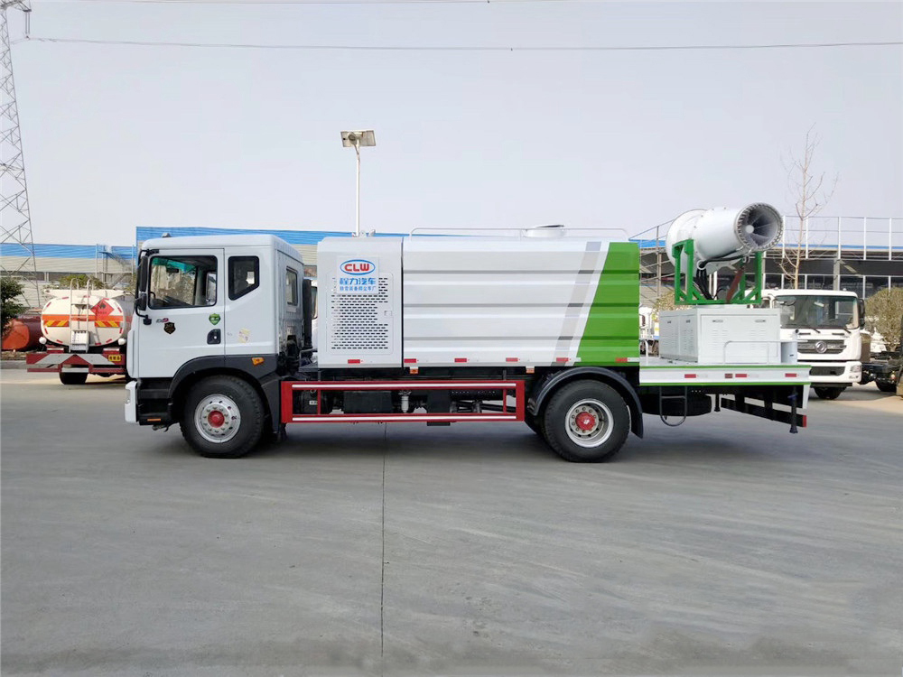 國(guó)六12方東風(fēng)D9抑塵車50-100米