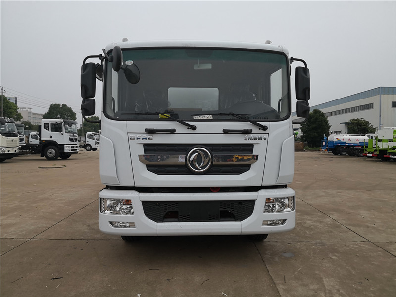 國六東風多利卡D9 12噸灑水車