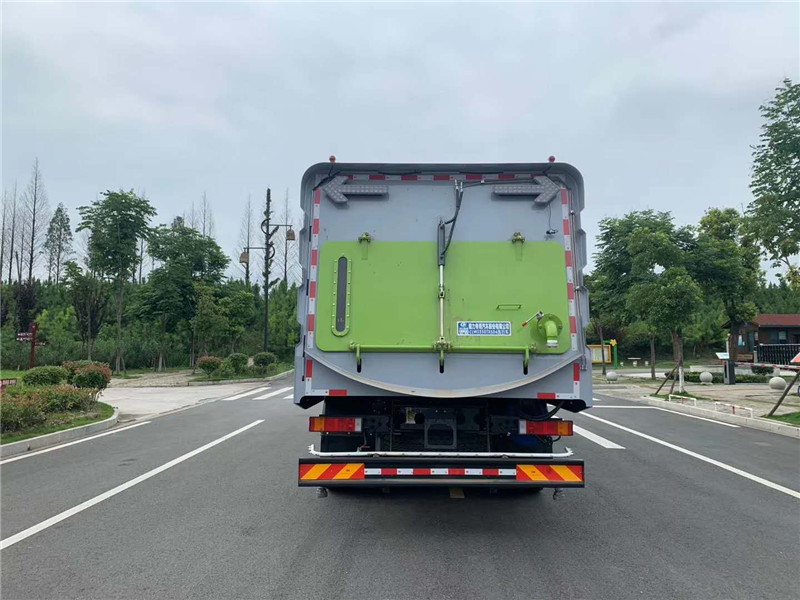 國六天龍洗掃車