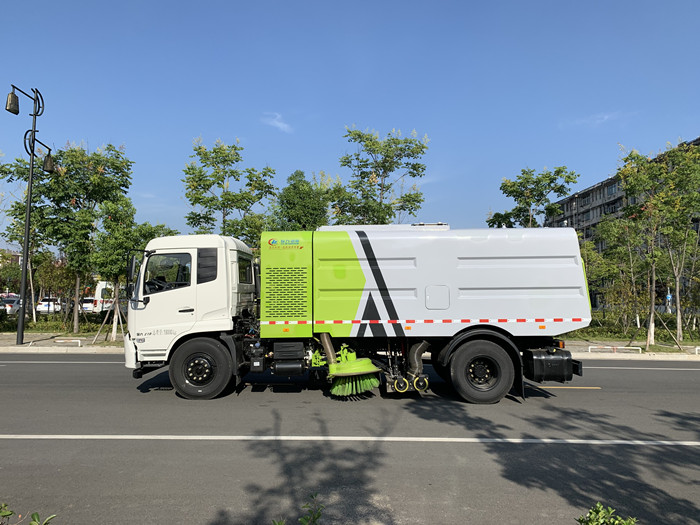 國六東風天錦吸塵車-湖北程力洗掃車廠家
