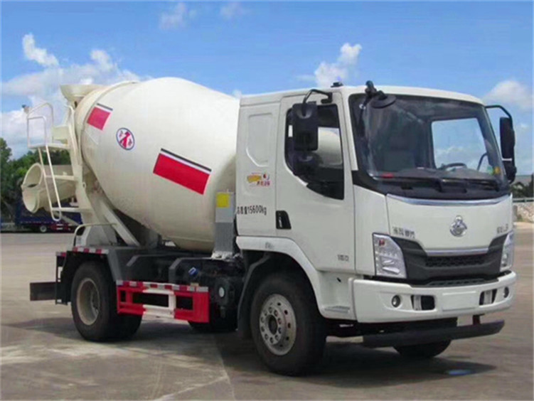 乘龍6方小型混凝土水泥攪拌車(chē)價(jià)格