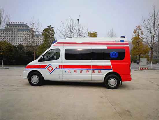 上汽大通長(zhǎng)軸高頂救護(hù)車(chē)